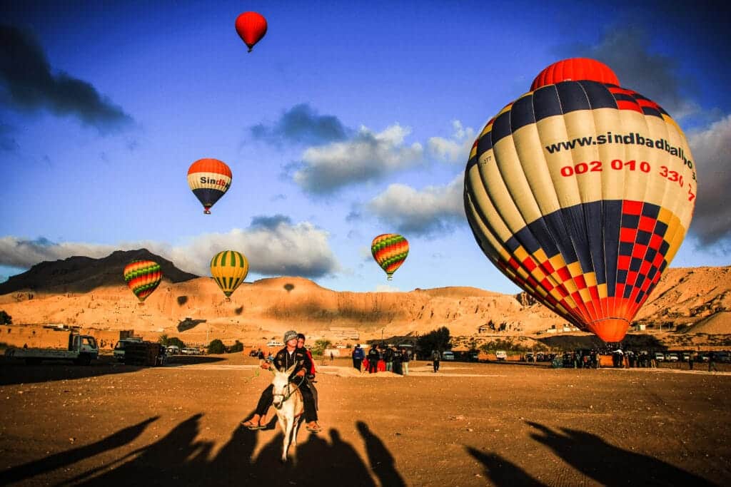 the best photo for hot air balloons in luxur